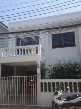 ให้เช่า-ทาวน์เฮาส์-2-ชั้น-หมู่บ้านวัฒนา-ซอยสาธุประดิษฐ์-15-ใกล้เซ็นทรัลพระราม-3