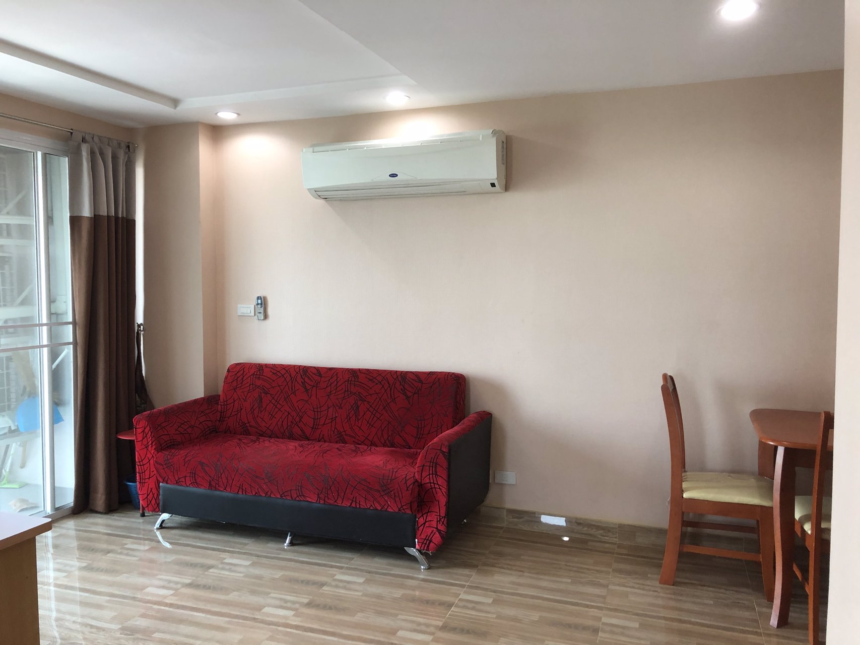 ให้เช่าคอนโด-เอวาคัส-การ์เด้นท์-แฟมมิลี่เฮ้าส์-ใกล้ตลาดมีนบุรี