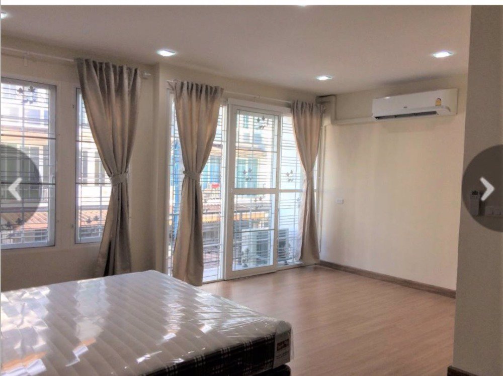 ให้เช่าทาวน์โฮม-หมู่บ้านโกลเด้นซิตี้-ปิ่นเกล้า-จรัญ-บางกรวย-ไทรน้อย