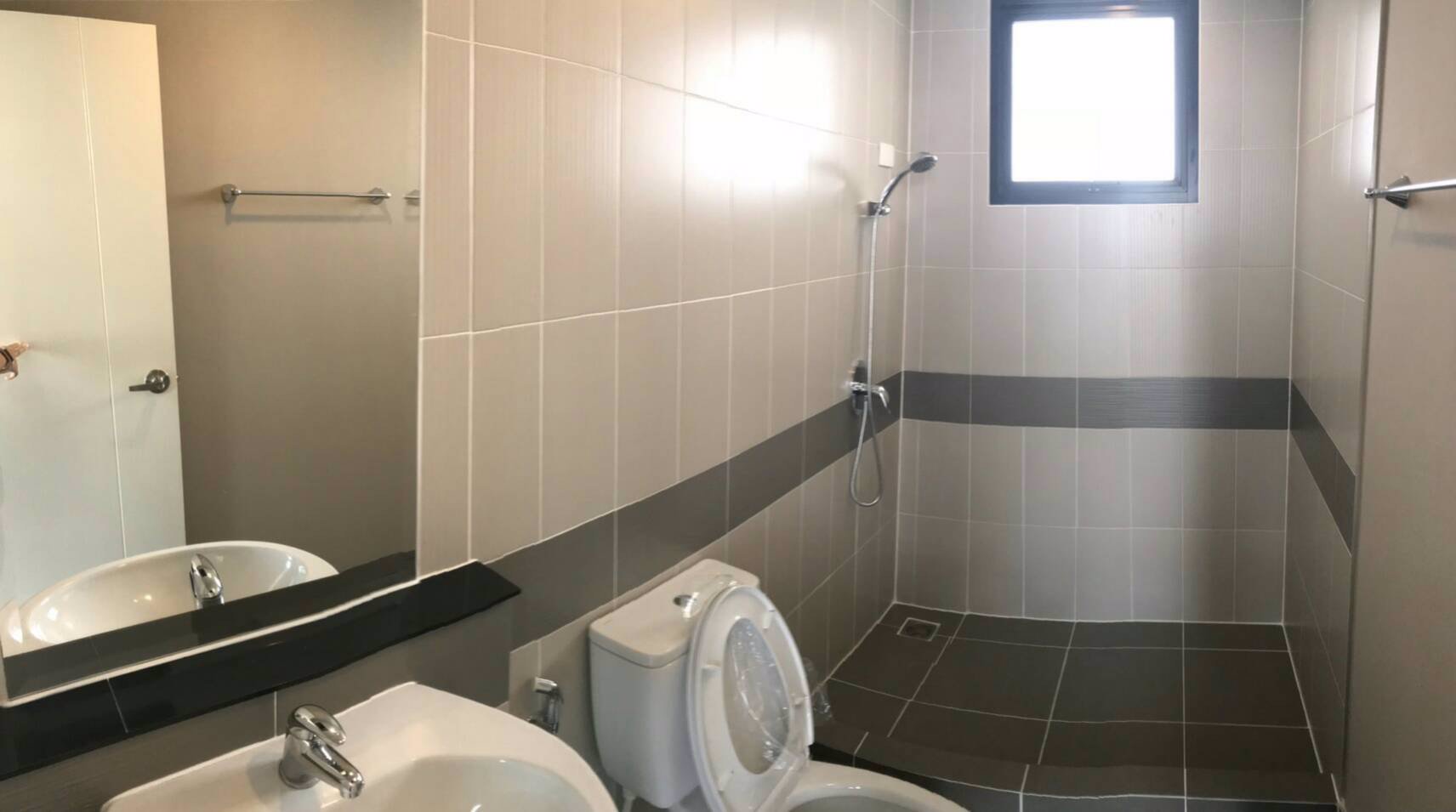 ให้เช่า-ทาวน์โฮม-3-ชั้น-บ้านกลางเมือง-สุขสวัสดิ์