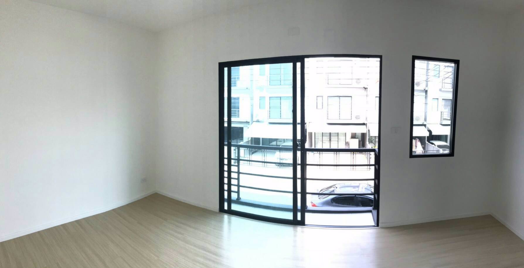 ให้เช่า-ทาวน์โฮม-3-ชั้น-บ้านกลางเมือง-สุขสวัสดิ์