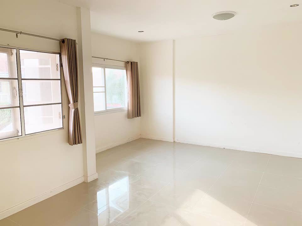 ให้เช่าทาวน์โฮม-หมู่บ้านรติรมย์-4-ราชพฤกษ์-สวนผัก