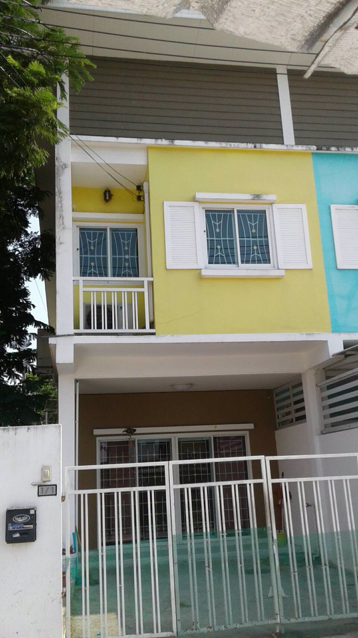 ให้เช่าทาวน์เฮ้าส์-2-ชั้น-หลังริม-ถนนรามอินทรา-39-แยก-13