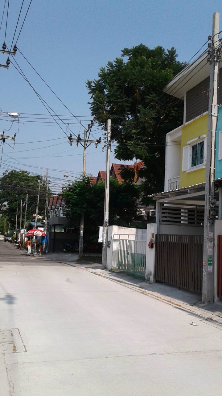 ให้เช่าทาวน์เฮ้าส์-2-ชั้น-หลังริม-ถนนรามอินทรา-39-แยก-13