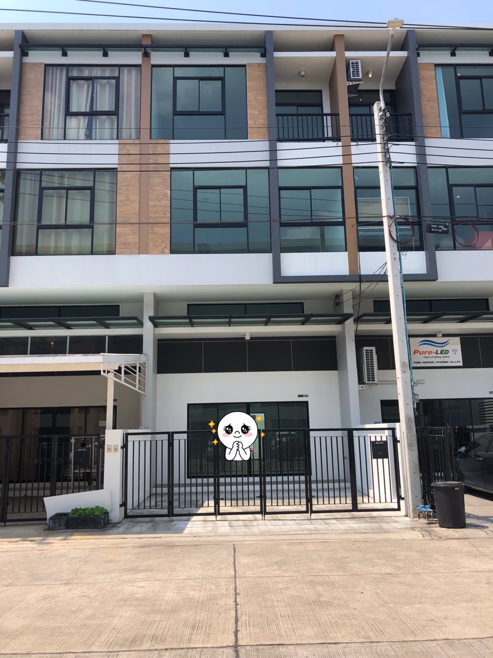 ให้เช่าทาวน์โฮม-3-ชั้น-โครงการทรีโอ-ถนนร่มเกล้า