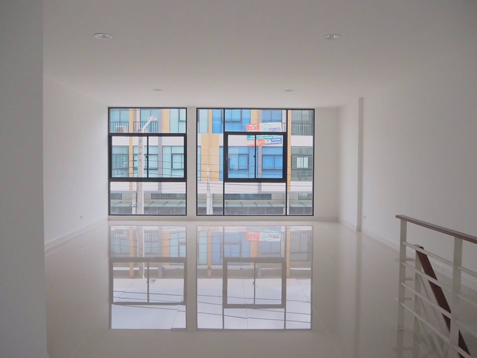 ให้เช่าทาวน์โฮม-3-ชั้น-โครงการทรีโอ-ถนนร่มเกล้า