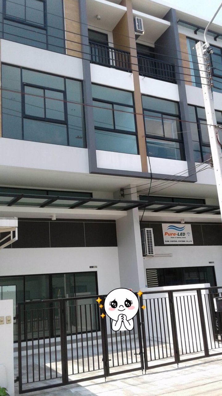 ให้เช่าทาวน์โฮม-3-ชั้น-โครงการทรีโอ-ถนนร่มเกล้า