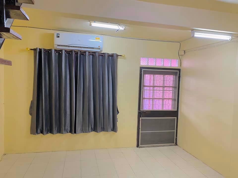 ให้เช่าทาวน์เฮ้าส์-2-ชั้น-หมู่บ้านอ่อนนุชทาวน์เฮ้าส์-ซอยอ่อนนุช-50