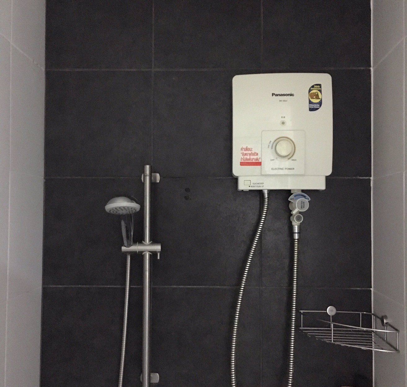 ขายคอนโด-เอ-สเปซ-อโศก-รัชดา-ใกล้-mrt-พระราม-9เซนทรัลพระราม-9-เดินไปได้-พร้อมเฟอร์ฯครบ