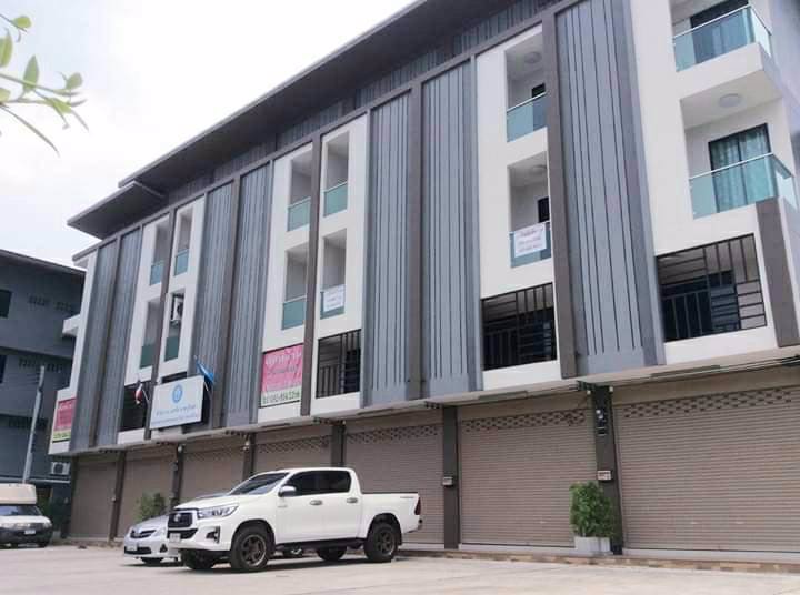 ให้เช่า-อาคารพาณิชย์ใหม่ทำเลดีตัวเมืองปทุมธานี