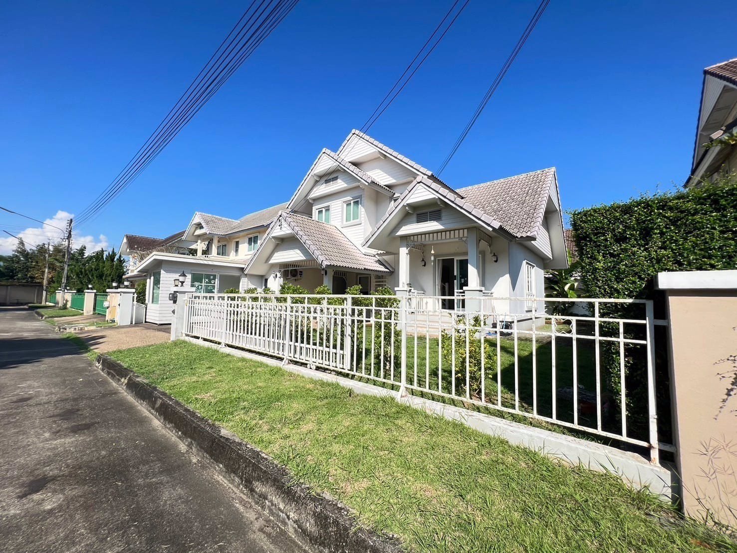 ขายทุบราคา-จองวันนี้-339-ล้านบาท-อยู่ได้-ปล่อยเช่าก็สุดคุ้มค่ะ