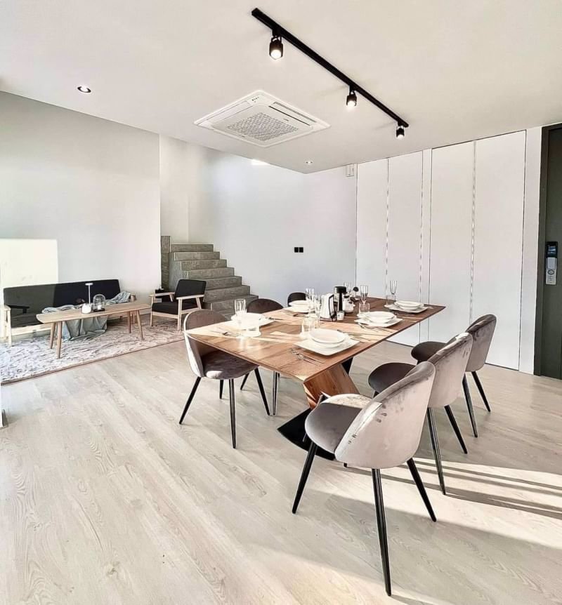 บ้านแห่งความร่ำรวย-มั่งคั่ง-บ้านใหม่พร้อมสระน้ำ-วิวดอย-ตกแต่งพร้อมอยู่-เพียง-129-ล้านบาท