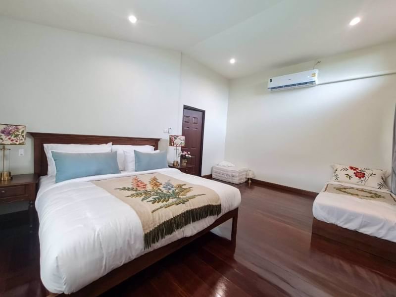 ขายวิลล่าหรูปรับปรุงใหม่หลังนี้เป็นบ้านสร้างอยู่บนพื้นที่ส่วนตัวพร้อมสระว่ายน้ำ-ใกล้เมือง