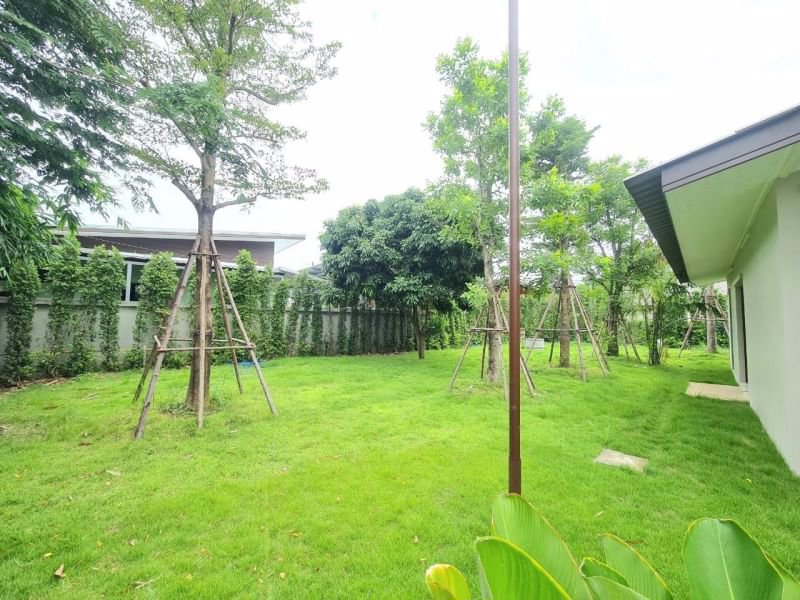 ขายวิลล่าหรูปรับปรุงใหม่หลังนี้เป็นบ้านสร้างอยู่บนพื้นที่ส่วนตัวพร้อมสระว่ายน้ำ-ใกล้เมือง