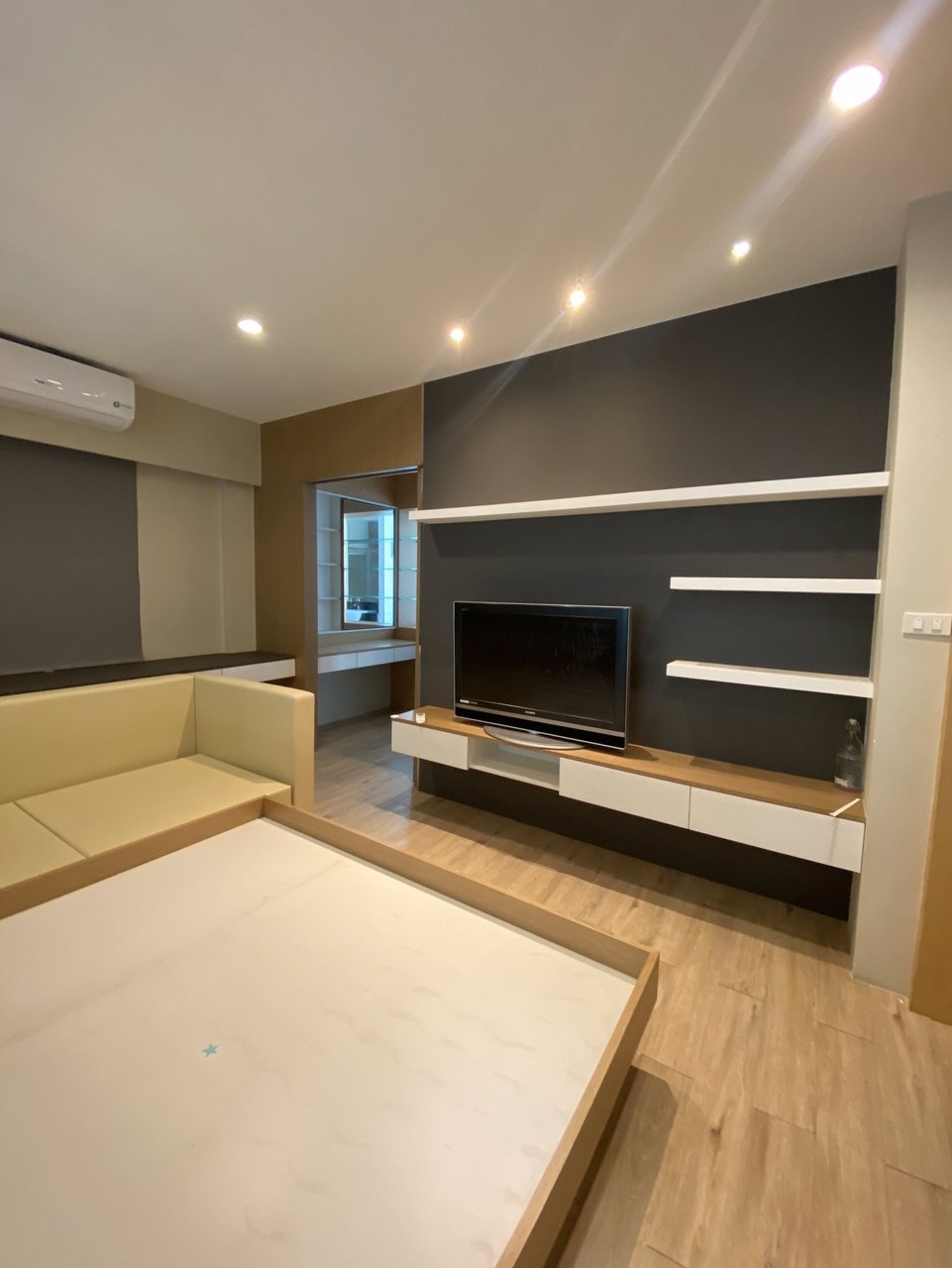 ⭐ทำเลทอง-อาคารพาณิชย์-ห้องว่าง-ปล่อยให้เช่าชั้น-2-และ-3-⭐