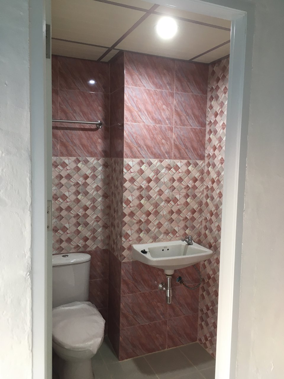 ประกาศให้เช่านำโชค-คอนโด