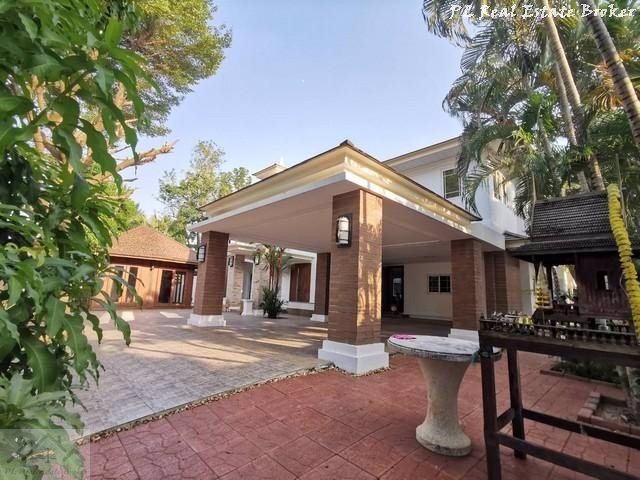 ขายและให้เช่าบ้านใกล้mrtหลักสอง-147-ตารางวา-หมู่บ้าน-the-emperor-กาญจนาภิเษก-บางแค