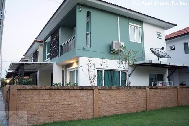 ขายบ้านแฝดสไตล์บ้านเดี่ยว-2-ชั้นหลังมุม-หมู่บ้านโกลเด้น-นีโอ-อ่อนนุช65-ใกล้airport-link-ทับช้าง