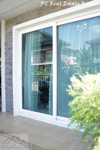 ขายบ้านแฝดสไตล์บ้านเดี่ยว-2-ชั้นหลังมุม-หมู่บ้านโกลเด้น-นีโอ-อ่อนนุช65-ใกล้airport-link-ทับช้าง