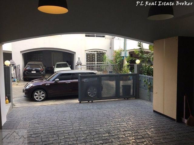 ให้เช่าทาวน์โฮม-4-ชั้น-ใกล้-bts-เอกมัย-ซอยเอกมัย-12-สุขุมวิท-63