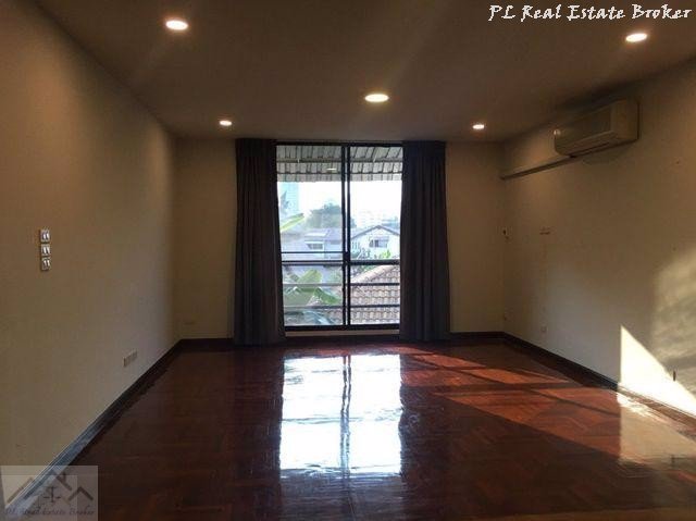 ให้เช่าทาวน์โฮม-4-ชั้น-ใกล้-bts-เอกมัย-ซอยเอกมัย-12-สุขุมวิท-63