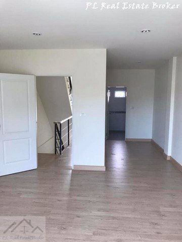 ให้เช่าทาวน์โฮมใหม่-3-ชั้น-รามอินทราซอย-8-ใกล้-foodland-ใกล้เลียบด่วน