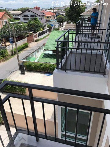 ให้เช่าทาวน์โฮมใหม่-3-ชั้น-รามอินทราซอย-8-ใกล้-foodland-ใกล้เลียบด่วน