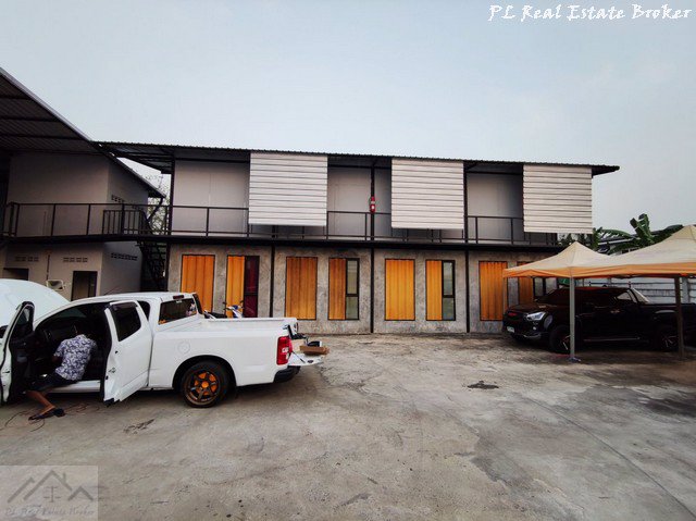 ให้เช่าโกดังพร้อมออฟฟิศย่านรามอินทรา-พร้อมที่พักพนักงาน-เนื้อที่-1-ไร่-โกดัง-400-ตรมสภาพใหม่