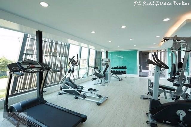 ให้เช่าบ้านเดี่ยวหมู่บ้านเสนา-พาร์ค-แกรนด์-รามอินทรา-ติดแฟชั่นไอซ์แลนด์