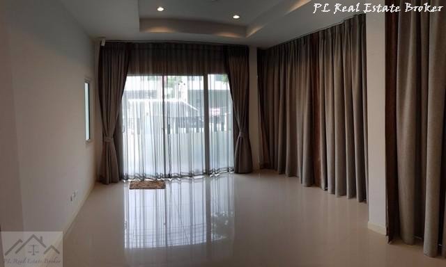 ให้เช่าบ้านเดี่ยวหมู่บ้านเสนา-พาร์ค-แกรนด์-รามอินทรา-ติดแฟชั่นไอซ์แลนด์