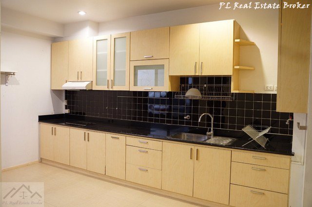 ให้เช่าทาวน์โฮม-3-ชั้น-ใกล้-bts-เพลินจิต-ถนนวิทยุ-เฟอร์บางส่วน