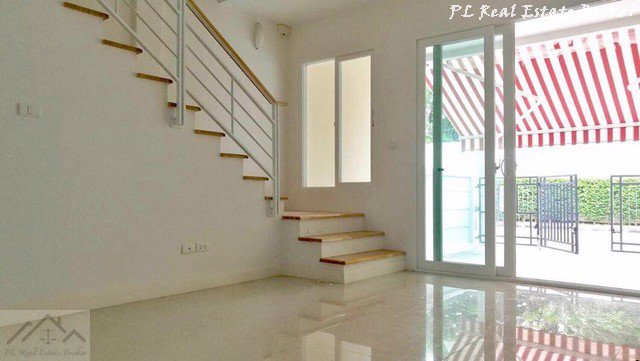 ให้เช่าทาวน์โฮม-3-ชั้น-บ้านกลางเมือง-urbanion-พระราม9-ลาดพร้าว-ใกล้เลียบด่วน