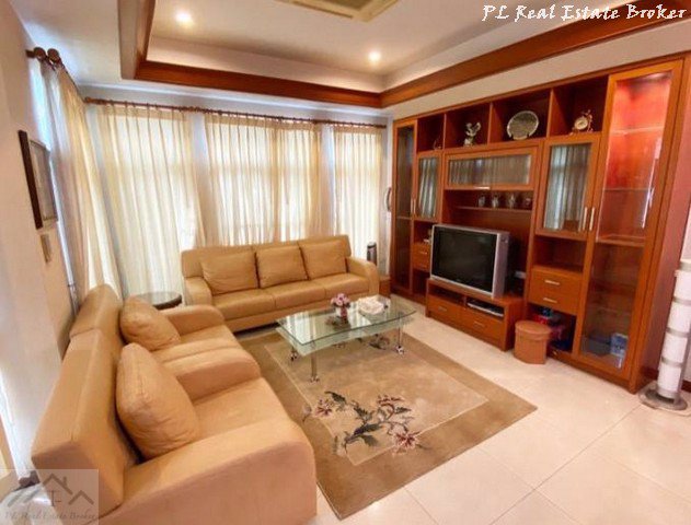 ให้เช่าบ้านเดี่ยว-2-ชั้น-หมู่บ้านปริญสิริ-นวลจันทร์-บ้านสวยน่าอยู่-มีเฟอร์นิเจอร์