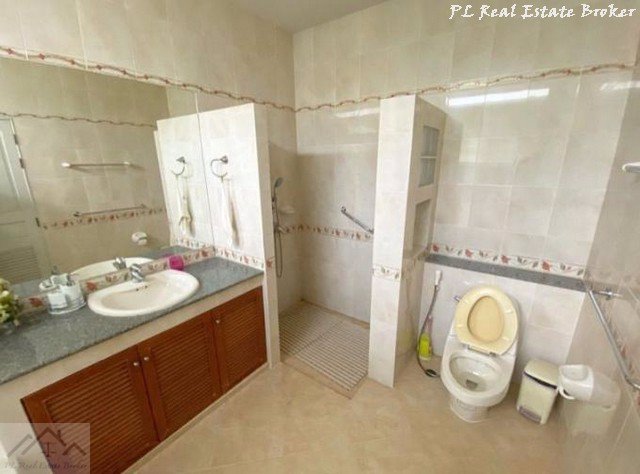 ให้เช่าบ้านเดี่ยว-2-ชั้น-หมู่บ้านปริญสิริ-นวลจันทร์-บ้านสวยน่าอยู่-มีเฟอร์นิเจอร์