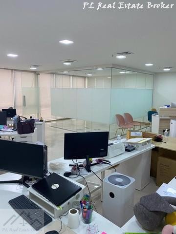 ให้เช่าพื้นที่สำนักงาน-180-ตรม-อาคารริชมอนด์-ทาวเวอร์-สุขุมวิท-26-ใกล้-btsพร้อมพงษ์และทองหล่อ