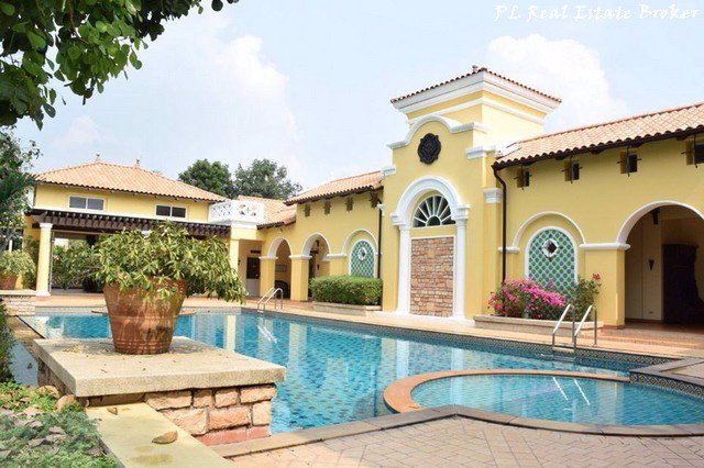 ให้เช่าบ้านเดี่ยวสไตล์แคลิฟอร์เนียบางนา-กม7-เนื้อที่-190-ตารางวา-ใกล้เมกะบางนา