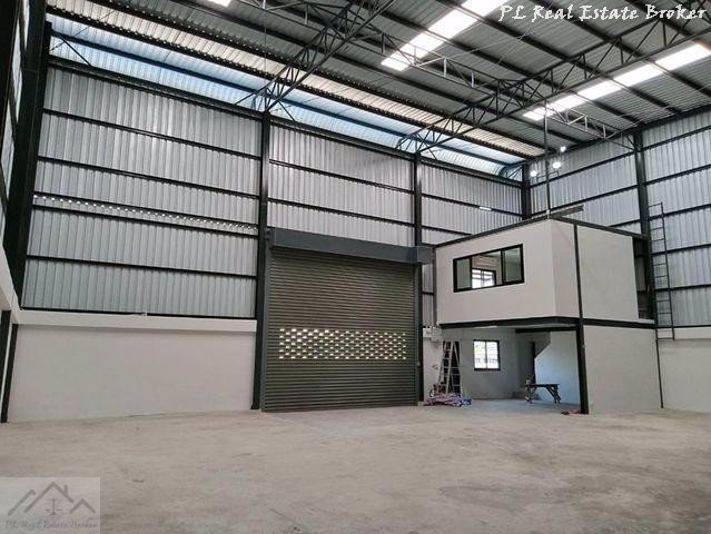 ให้เช่าโกดังพร้อมออฟฟิศ-พื้นที่-300-ตรม-ซอยลาดกระบัง-14-1-ใกล้สนามบินสุวรรณภูมิ