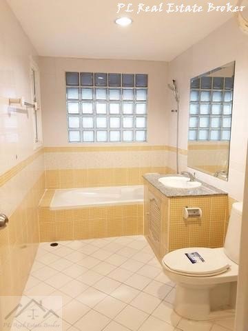 ให้เช่าทาวน์โฮม-4-ชั้น-4-ห้องนอน-บุษราคัมเพลส-วิภาวดีรังสิต-20-ลาดพร้าว-18-ใกล้-mrt-ลาดพร้าว