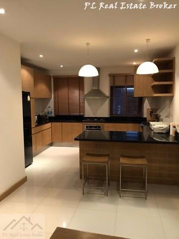 ให้เช่าตึกแถว-4-ชั้น-ใกล้-bts-นานา-ย่านสุขุมวิท-4-ซอยนานา