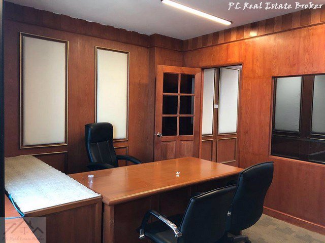 ให้เช่าพื้นที่สำนักงาน-100-ตรม-อาคารชาญอิสระ2-เดินทางสะดวก-ใกล้ท่าเรือ-และ-bts-ทองหล่อ