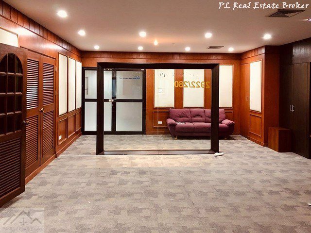 ให้เช่าพื้นที่สำนักงาน-100-ตรม-อาคารชาญอิสระ2-เดินทางสะดวก-ใกล้ท่าเรือ-และ-bts-ทองหล่อ