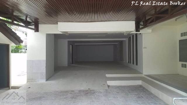 ให้เช่าอาคาร-4-ชั้น-เนื้อที่-122-ตรว-500-ตรม-ย่านศรีวราทาวน์อินทาวน์-เหมาะทำออฟฟิศ