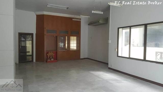 ให้เช่าอาคาร-4-ชั้น-เนื้อที่-122-ตรว-500-ตรม-ย่านศรีวราทาวน์อินทาวน์-เหมาะทำออฟฟิศ