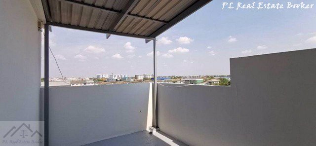 ขายอาคารพาณิชย์-5-ชั้นหลังมุม-รามคำแหง-174-มีพื้นที่โกดังเก็บของข้างบ้าน-ใกล้ถนนใหญ่