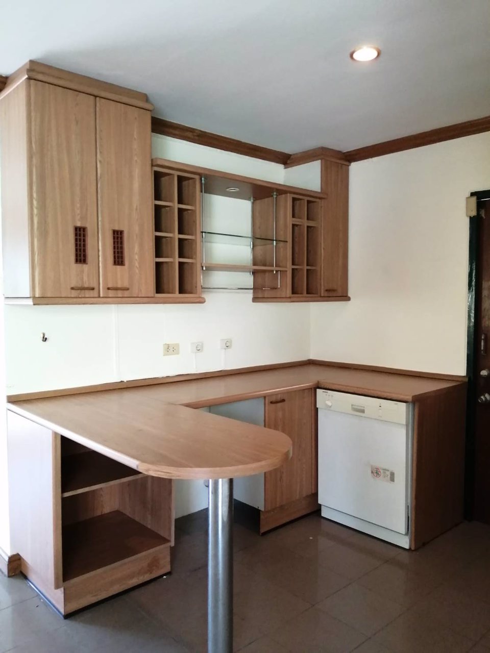 ขายบ้าน-4-ห้องนอน-ใน-ตลาดขวัญ-เมืองนนทบุรี-ใกล้-mrt-แยกติวานนท์