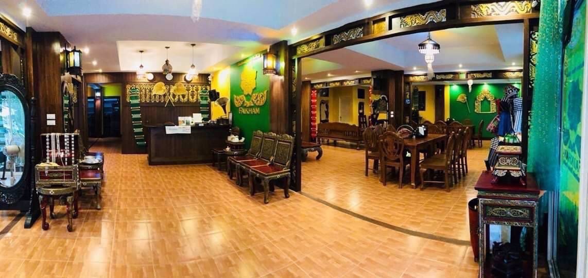 อาคาร3ชั้น-4คูหา-อาคาร2ชั้นยังสร้างไม่เสร็จ