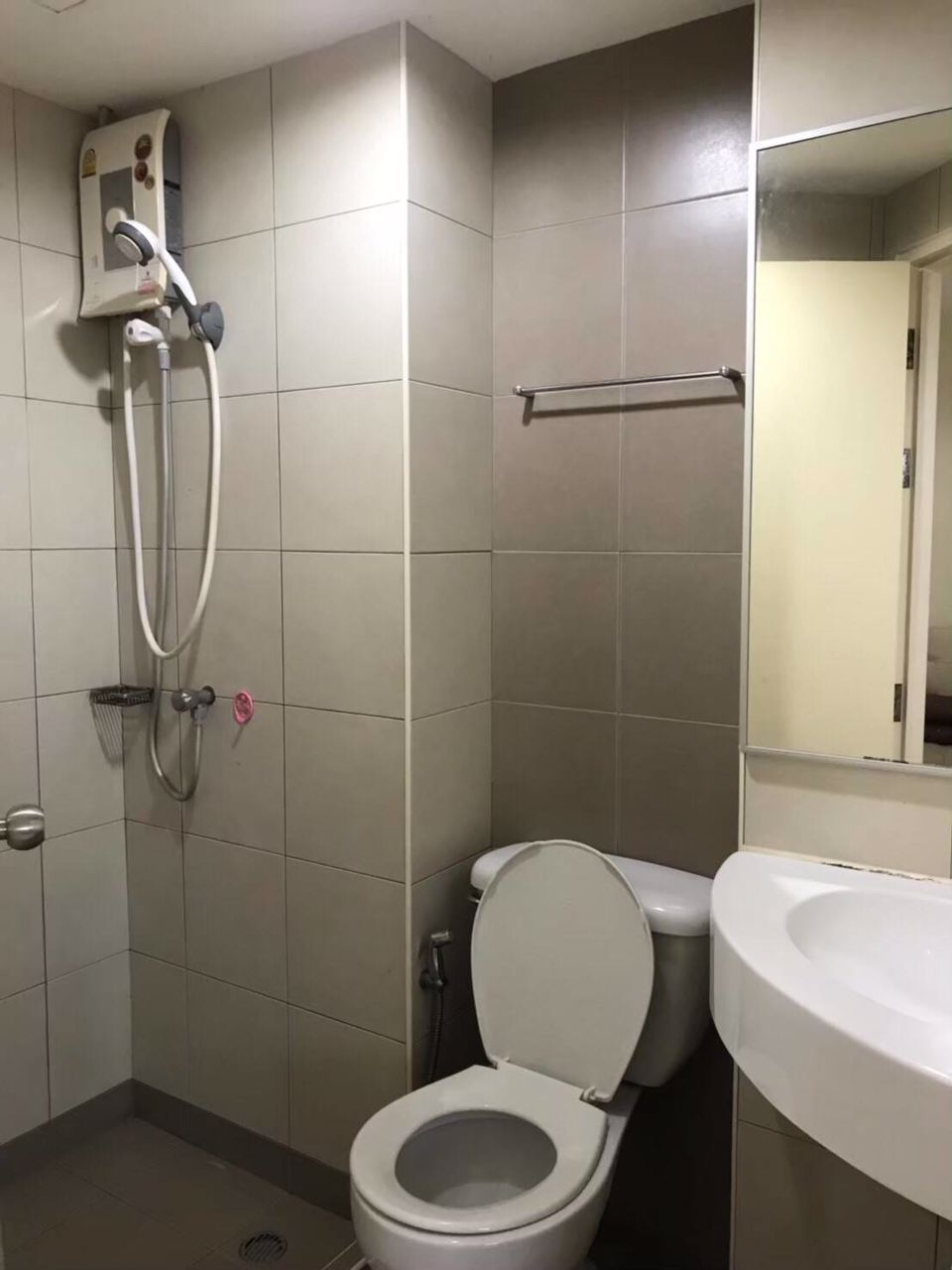 ด่วน-ปล่อยเช่าลุมพินี-คอนโดทาวน์-นวมินทร์-รามอินทรา-ราคาพิเศษ-ห้องพร้อมอยู่-วิวโล่ง