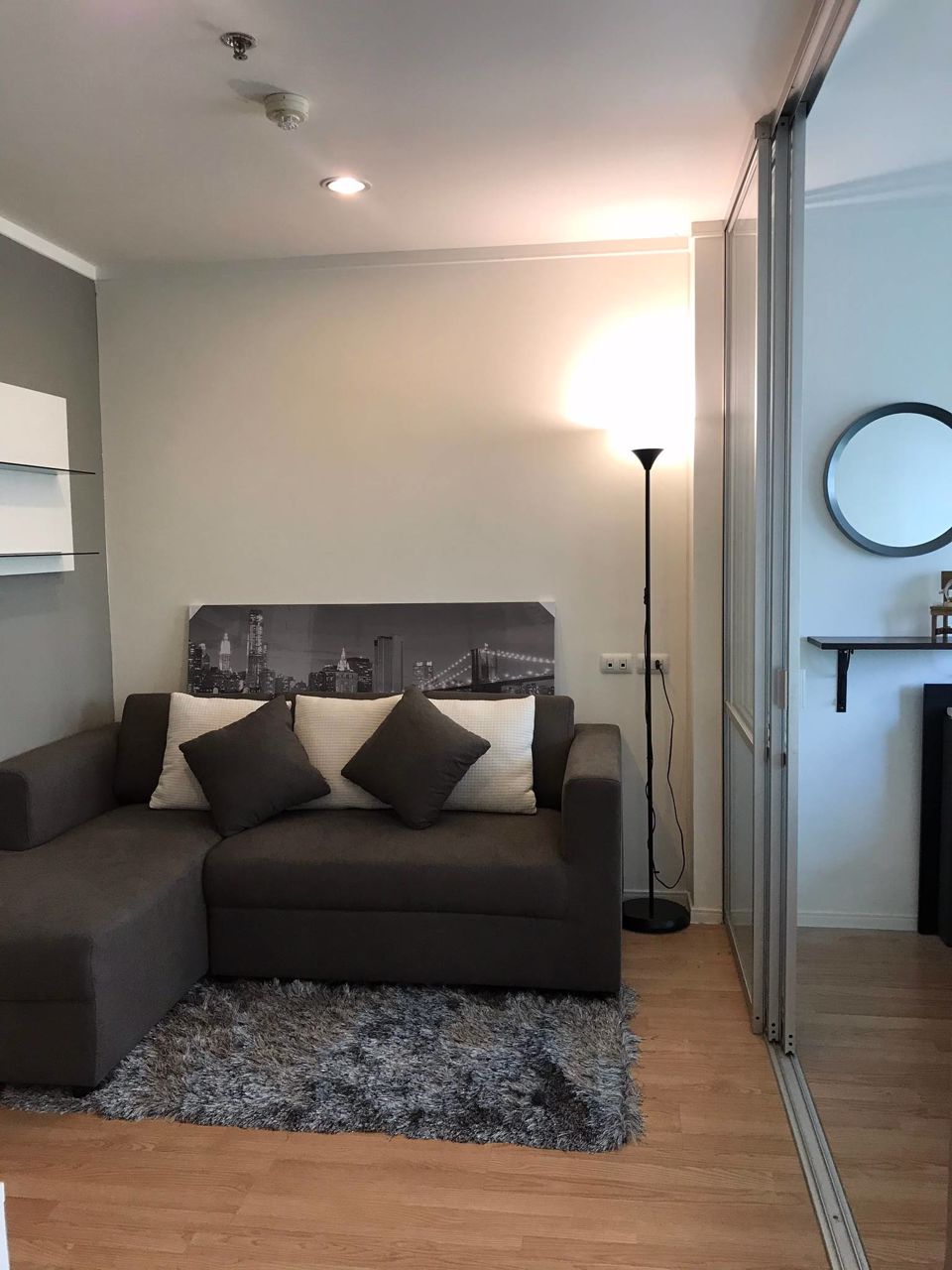 ปล่อยเช่าด่วนราคาพิเศษ-คอนโด-ลุมพินี-เมกะซิตี้-บางนา