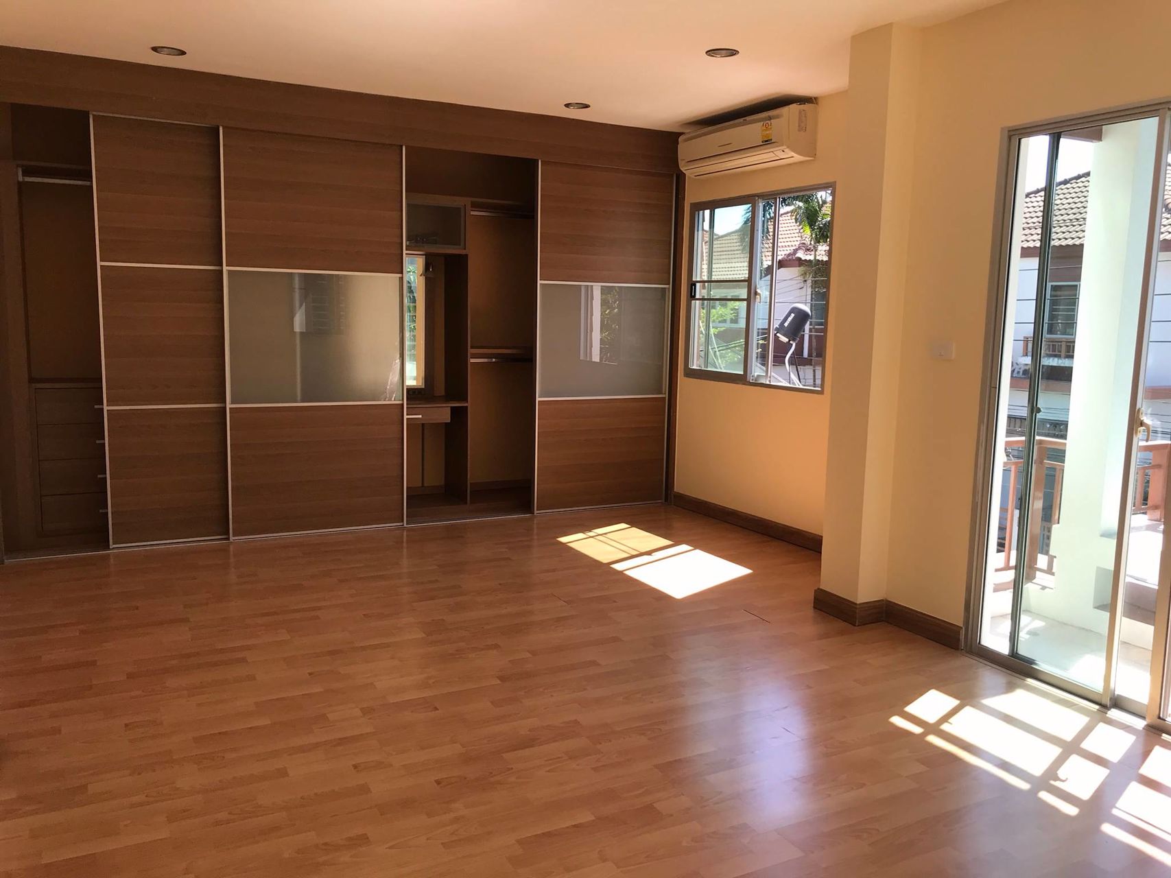 ขายด่วนราคาพิเศษ-บ้านเดี่ยวมือ2โครงการ-atoll-maldives-palms-บางนา-วงแหวน