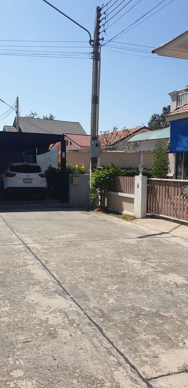 ขายบ้านเดี่ยว-2-ชั้น-หมู่บ้านมณีรินทร์อ่างศิลา-เนื้อที่-87-ตรว